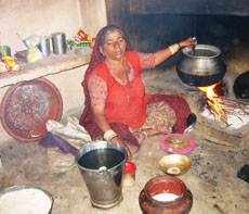 cuisinière de l\'école Rajasthan - Inde
