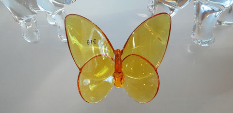 un-papillon-jaune-cristal-baccarat