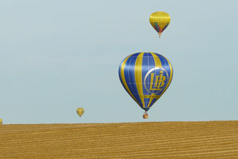 3-montgolfiere-lib-bleue-1