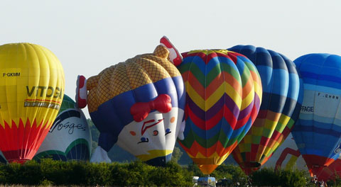 Chambley-2009-montgolfieres-dressées-1