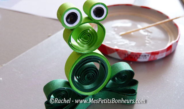 grenouille quilling collée