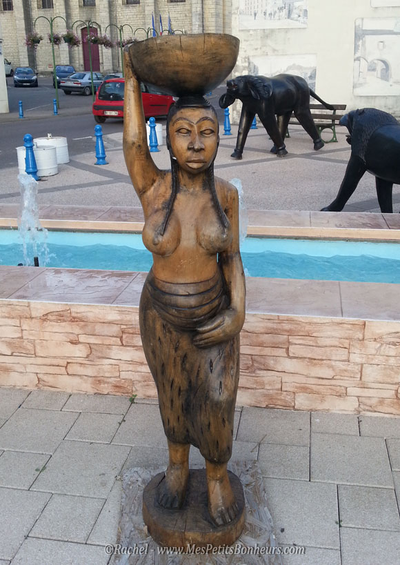 femme africaine sculpture port sur saone