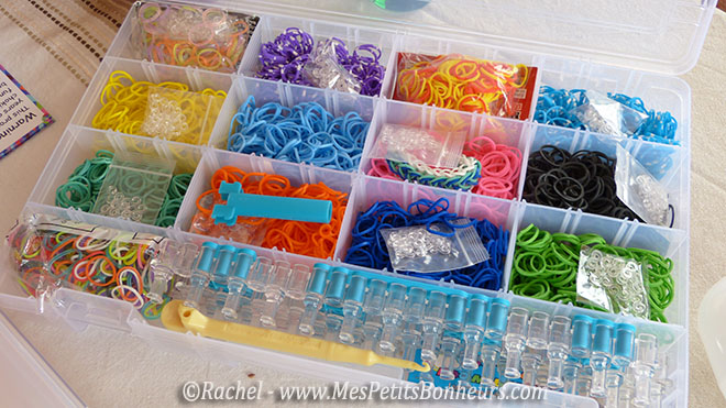 élastiques et jeu rainbow loom dans boite loom box