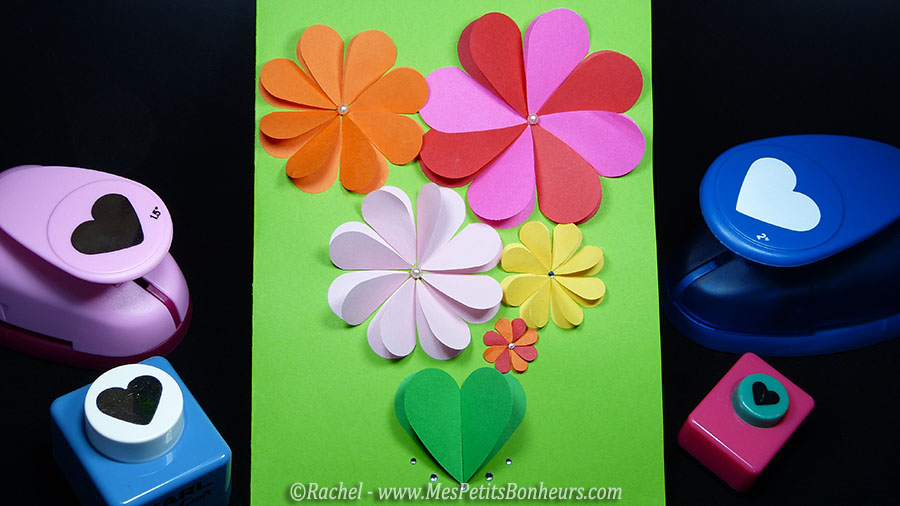 carte fleurs bricolage avec perfos coeurs