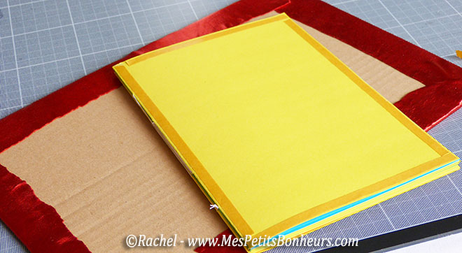 preparer adhesif sur feuille de couverture