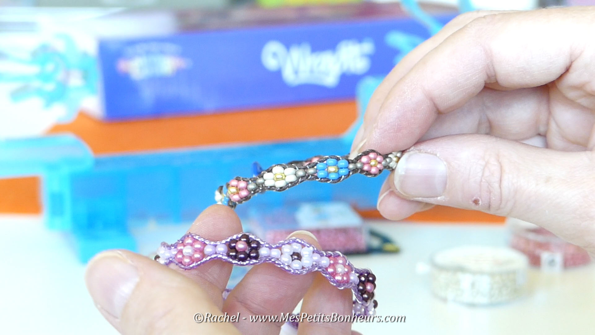 bracelets wrap perles fleurs metier a tisser rainbow loom