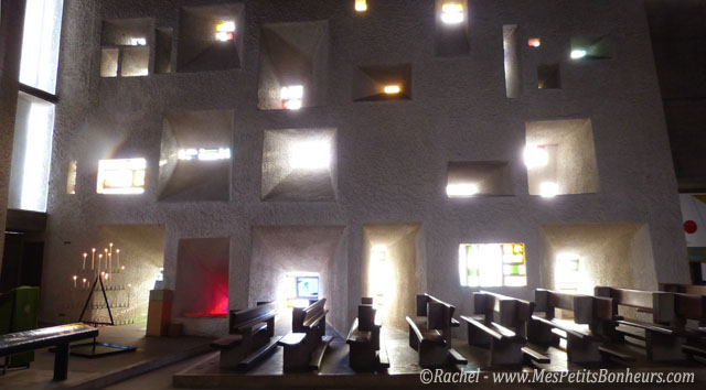 chapelle le corbusier ronchamp_lumière façade intérieur