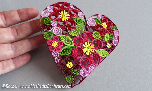Carte Fete Des Meres En Relief Fleurs En Papier Roule Avec La Technique Du Quilling