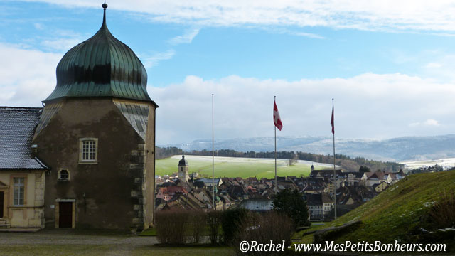 vue sur Porrentruy et la Suisse depuis le château